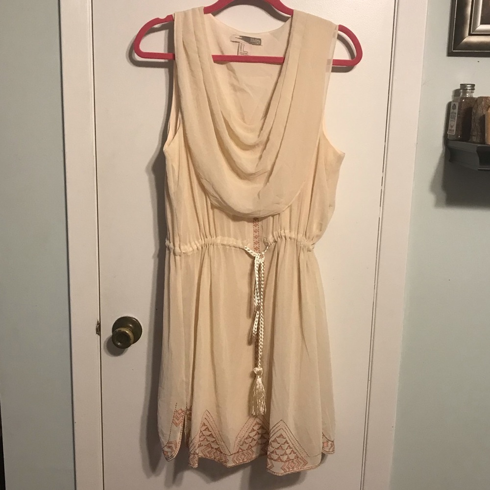 Cream forever 21 dresss Sz L New Without Tags